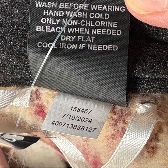 Plaid Ruana Poncho Wrap Fringe One Size NWT Cozy Winter Cape by Cejon - Picture 6 of 6